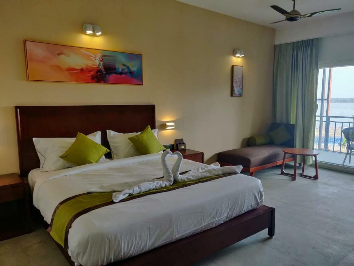 Hotel Sonar Bangla Taki Hasnabad Εξωτερικό φωτογραφία